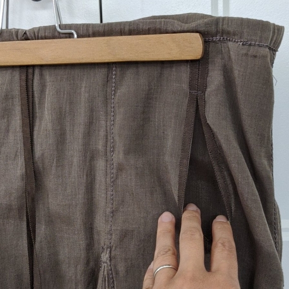 ▪️Silk Skirt~Studio M▪️ - Picture 2 of 7